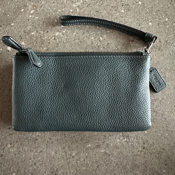 COACH LADIES DOUBLE ZIP WRISTLET WALLET FOREST GREEN PEBBLED LEATHER - Picture 2 of 9